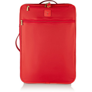 Be bold and opt for this bright red hand luggage by Serapian Evolution 